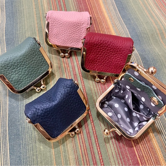 Handbags - Mini Leather Jewelry Travel Organizer Kiss Lock Blue NWT